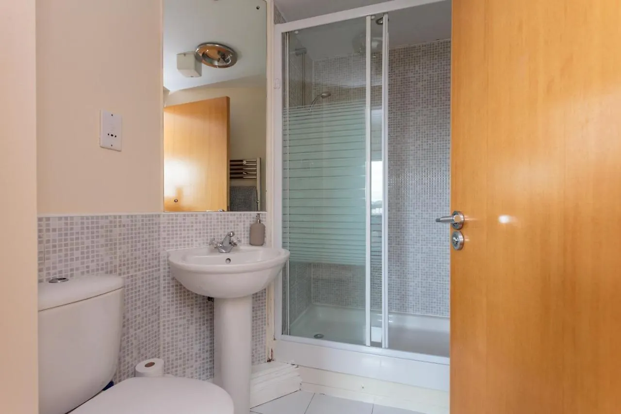 Ocean Way Apartment In Leith EDI  Edinburgh