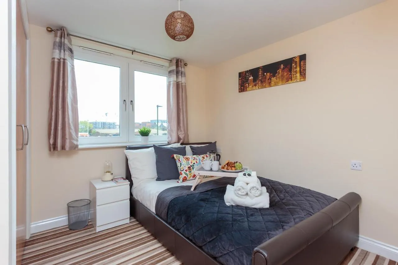 Ocean Way Apartment In Leith EDI  Edinburgh
